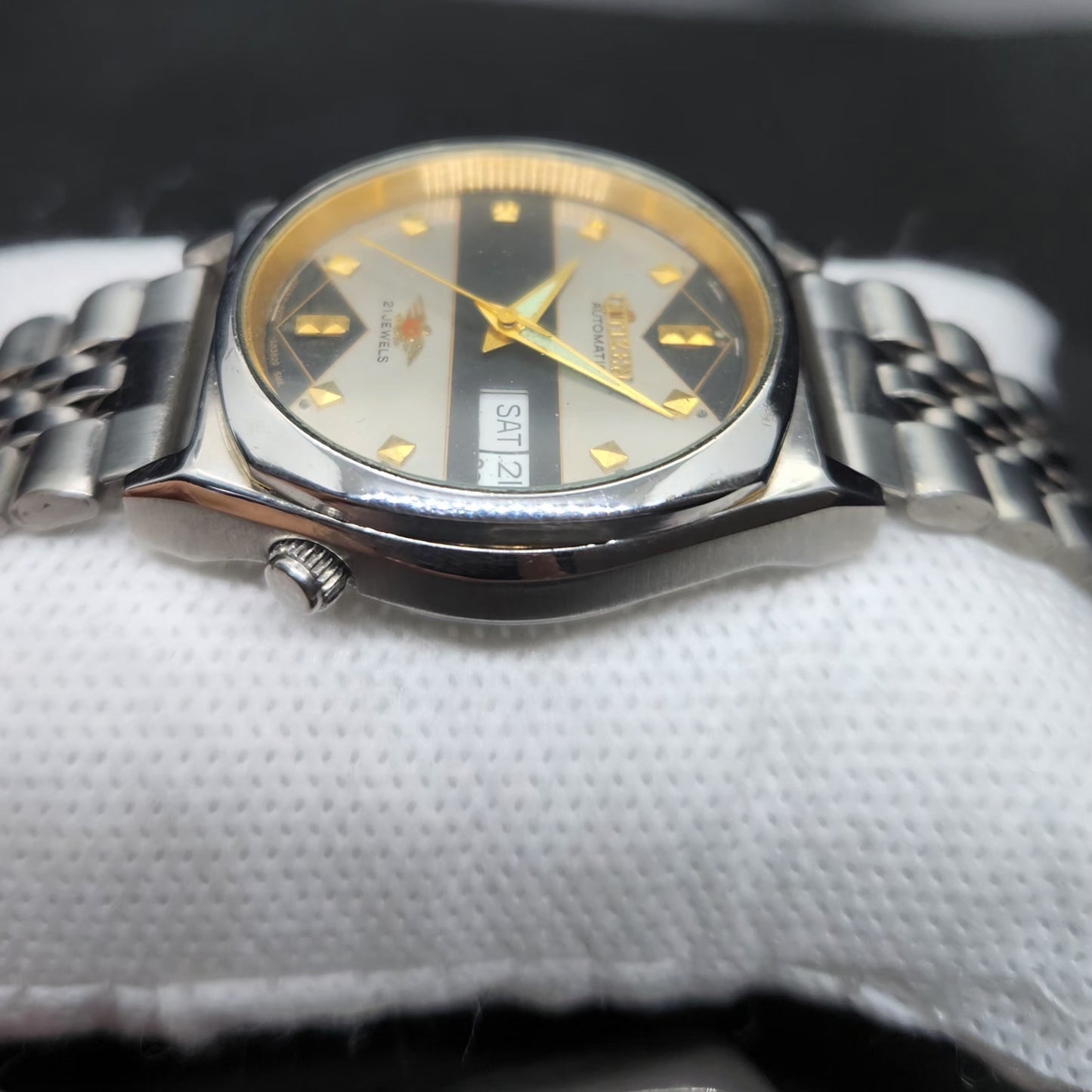 Vintage 1981 Original Citizen Automatic 8200 Gold Face 34MM case Day-Date Japanese Men's Wrist Watch CT71