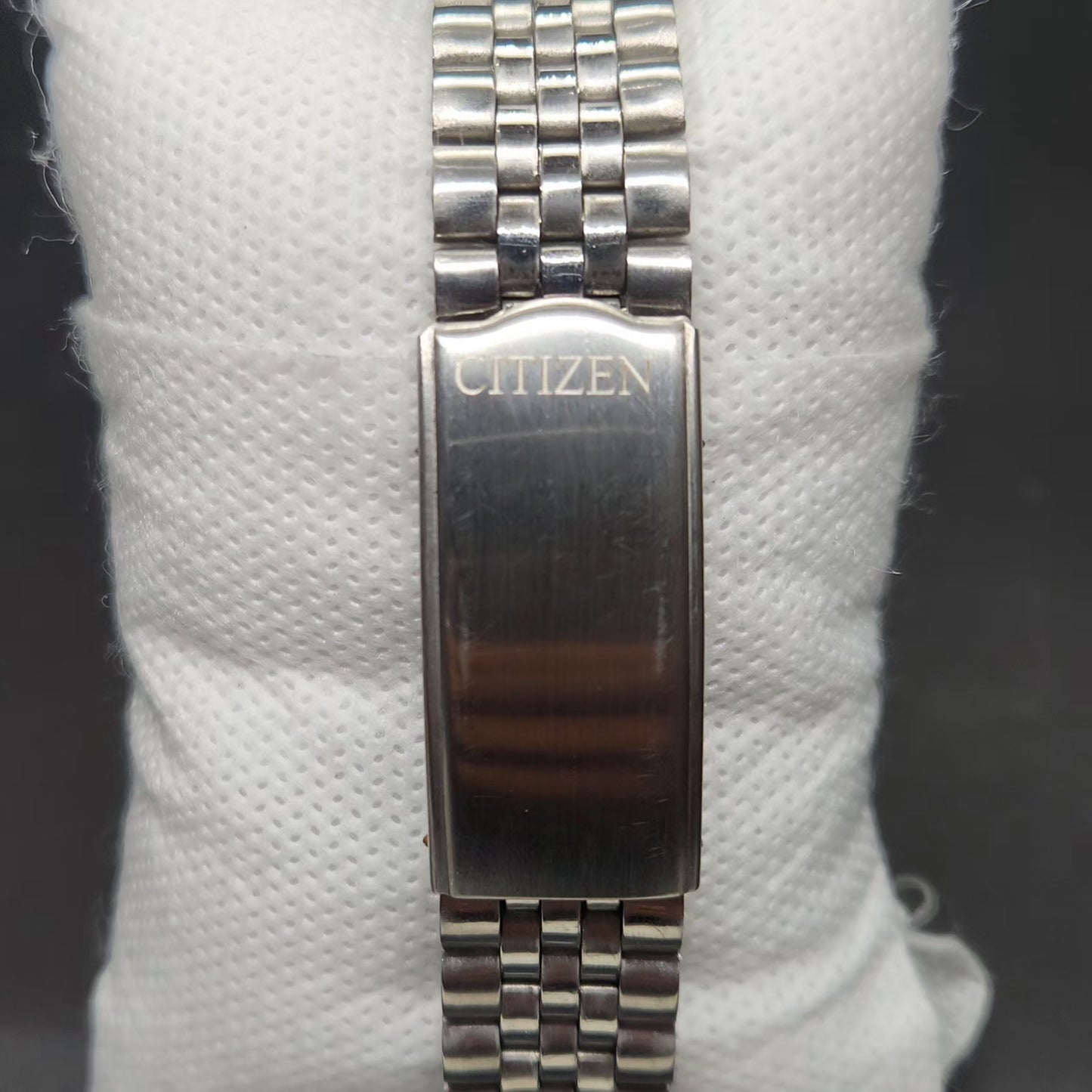 Vintage 1981 Original Citizen Automatic 8200 Gold Face 34MM case Day-Date Japanese Men's Wrist Watch CT71
