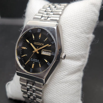 Vintage 1974 Original Citizen Automatic 8200 Grey Face 34MM case Day-Date Japanese Men's Wrist Watch CT72