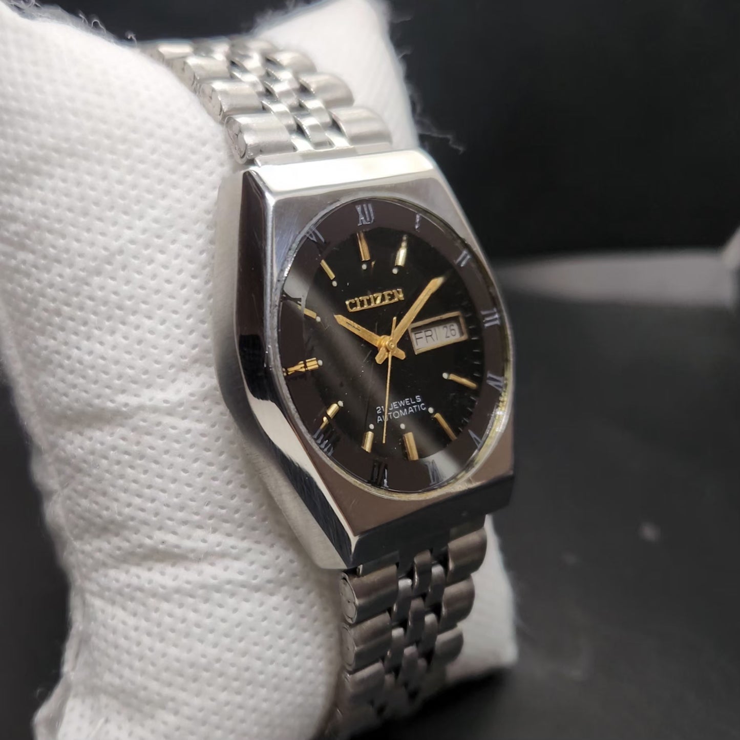 Vintage 1974 Original Citizen Automatic 8200 Grey Face 34MM case Day-Date Japanese Men's Wrist Watch CT72