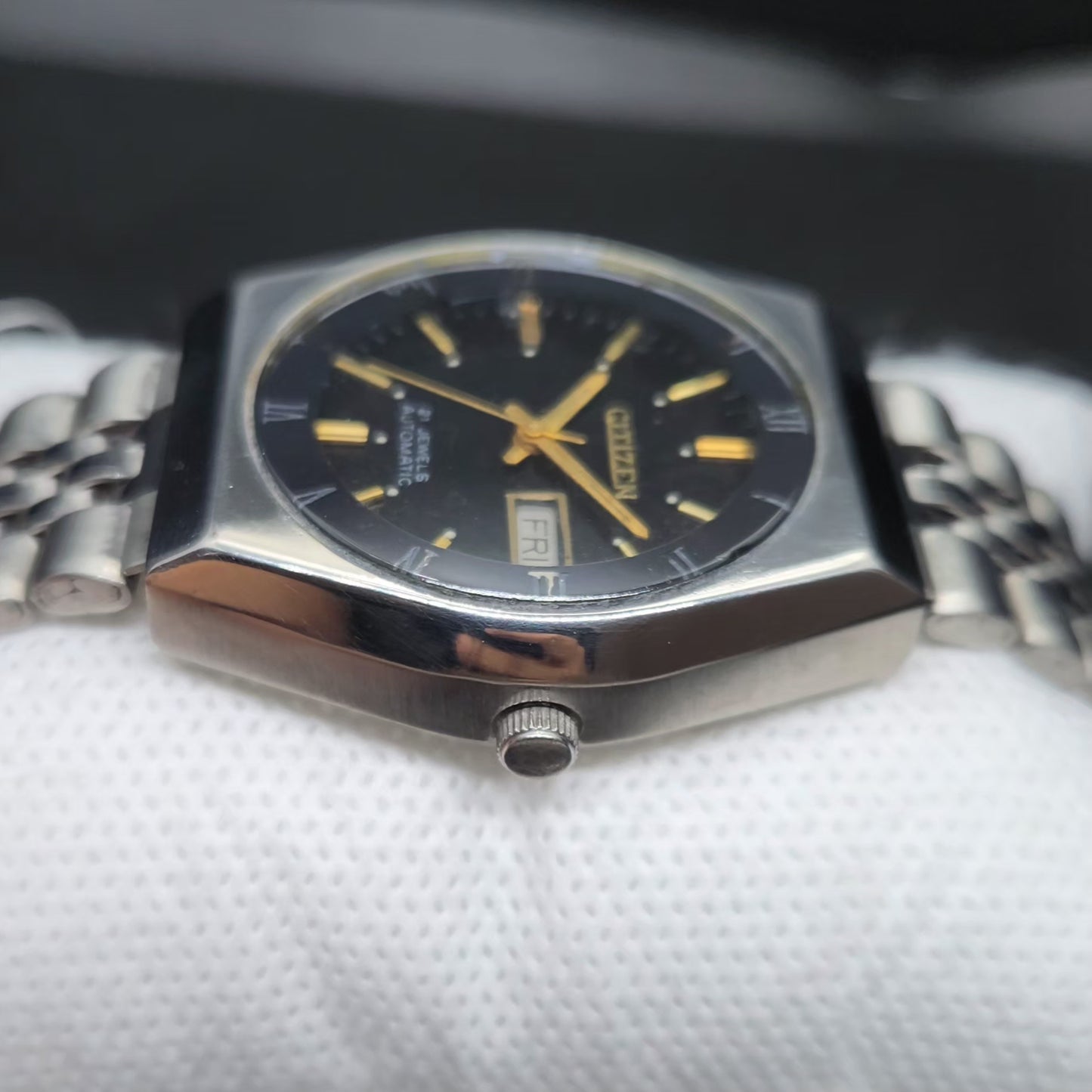 Vintage 1974 Original Citizen Automatic 8200 Grey Face 34MM case Day-Date Japanese Men's Wrist Watch CT72
