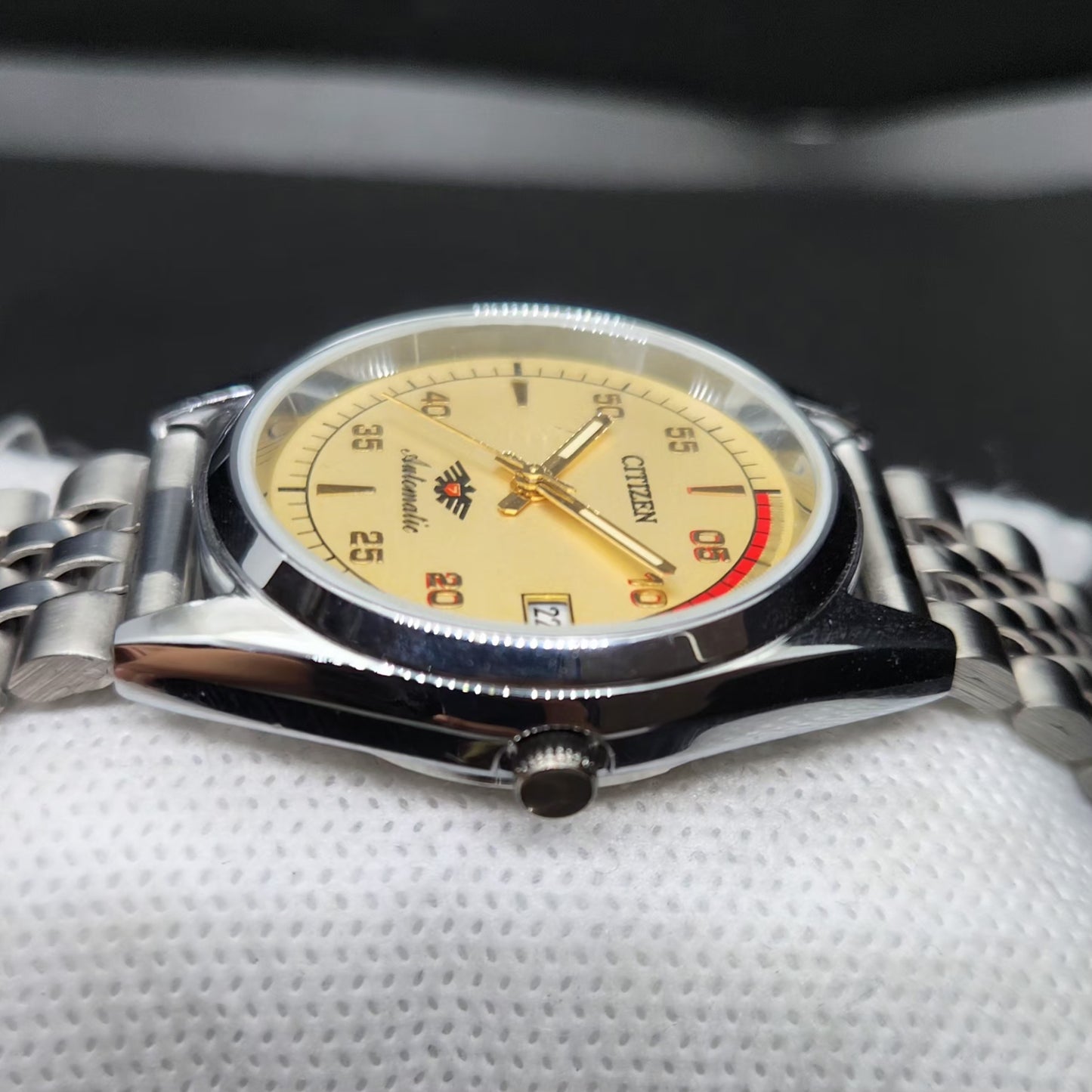 Vintage Mod Citizen 8200 Automatic Gold Face 36MM Case Date Men's Wrist Watch CT86