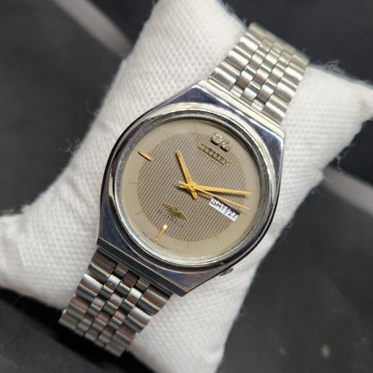 Vintage 1978 Original Citizen Automatic 8200 Grey Face 36MM case Day-Date Japanese Men's Wrist Watch CT73