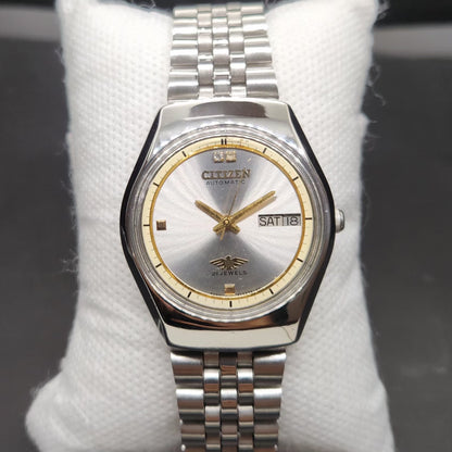 Vintage 1977 Original Citizen Automatic 8200 Silver Face 34MM case Day-Date Japanese Men's Wrist Watch CT74