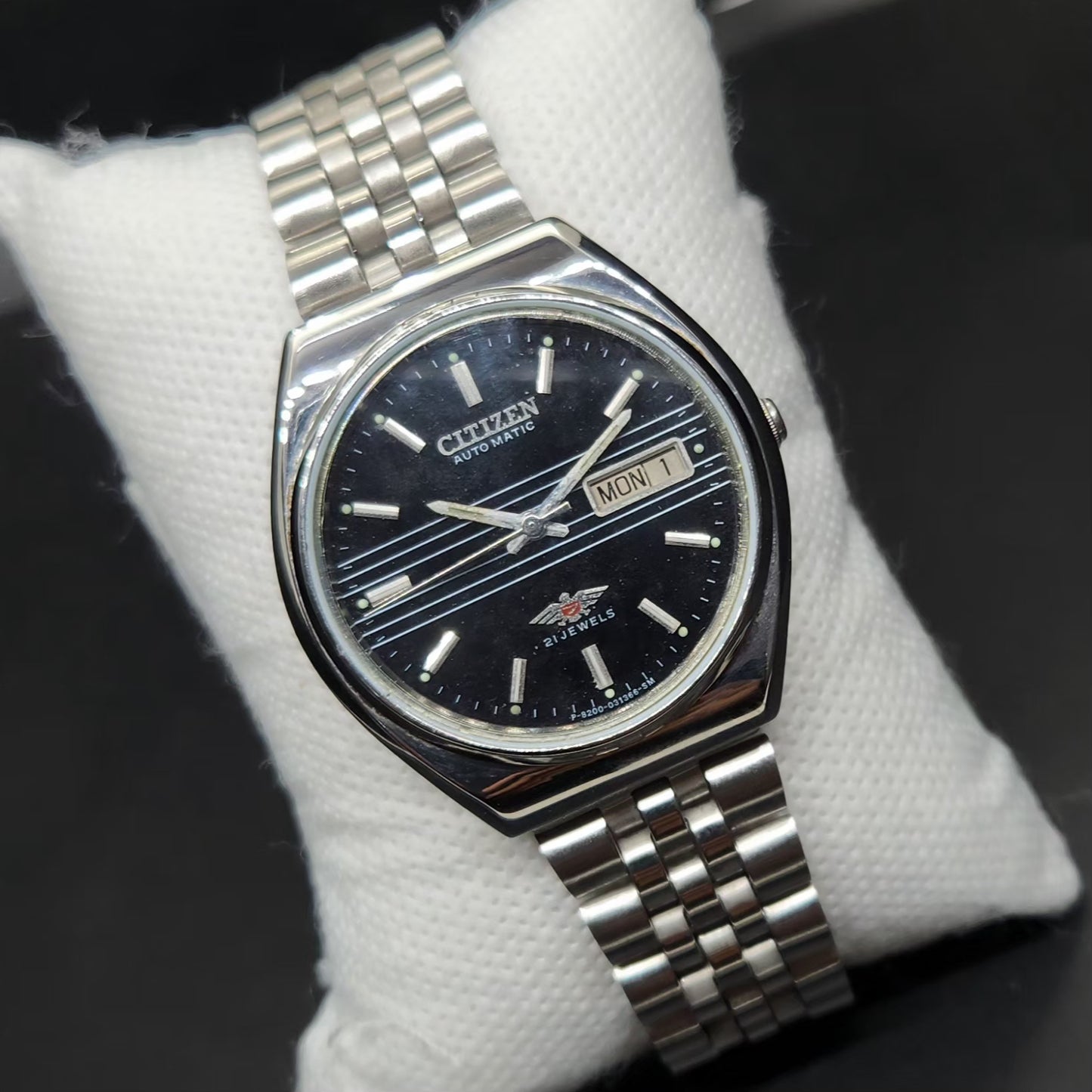 Vintage 1982 Original Citizen Automatic 8200 Black Face 36MM case Day-Date Japanese Men's Wrist Watch CT75