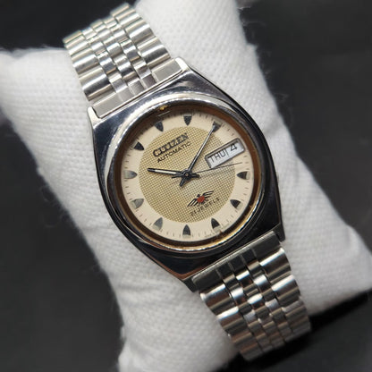 Vintage 1978 Original Citizen Automatic 8200 Cream Face 33MM case Day-Date Japanese Men's Wrist Watch CT77