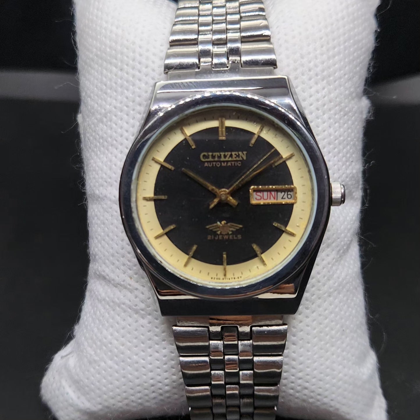 Vintage 1983 Original Citizen Automatic 8200 Grey Face 34MM case Day-Date Japanese Men's Wrist Watch CT78