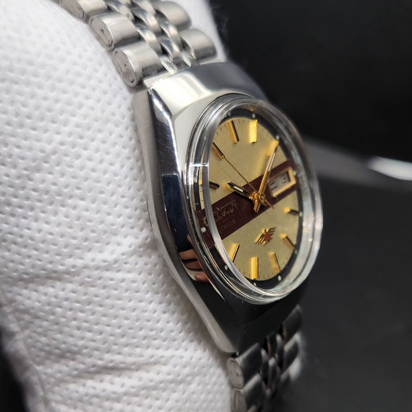 Vintage 1981 Original Citizen Automatic 8200 Gold Face 34MM case Day-Date Japanese Men's Wrist Watch CT80