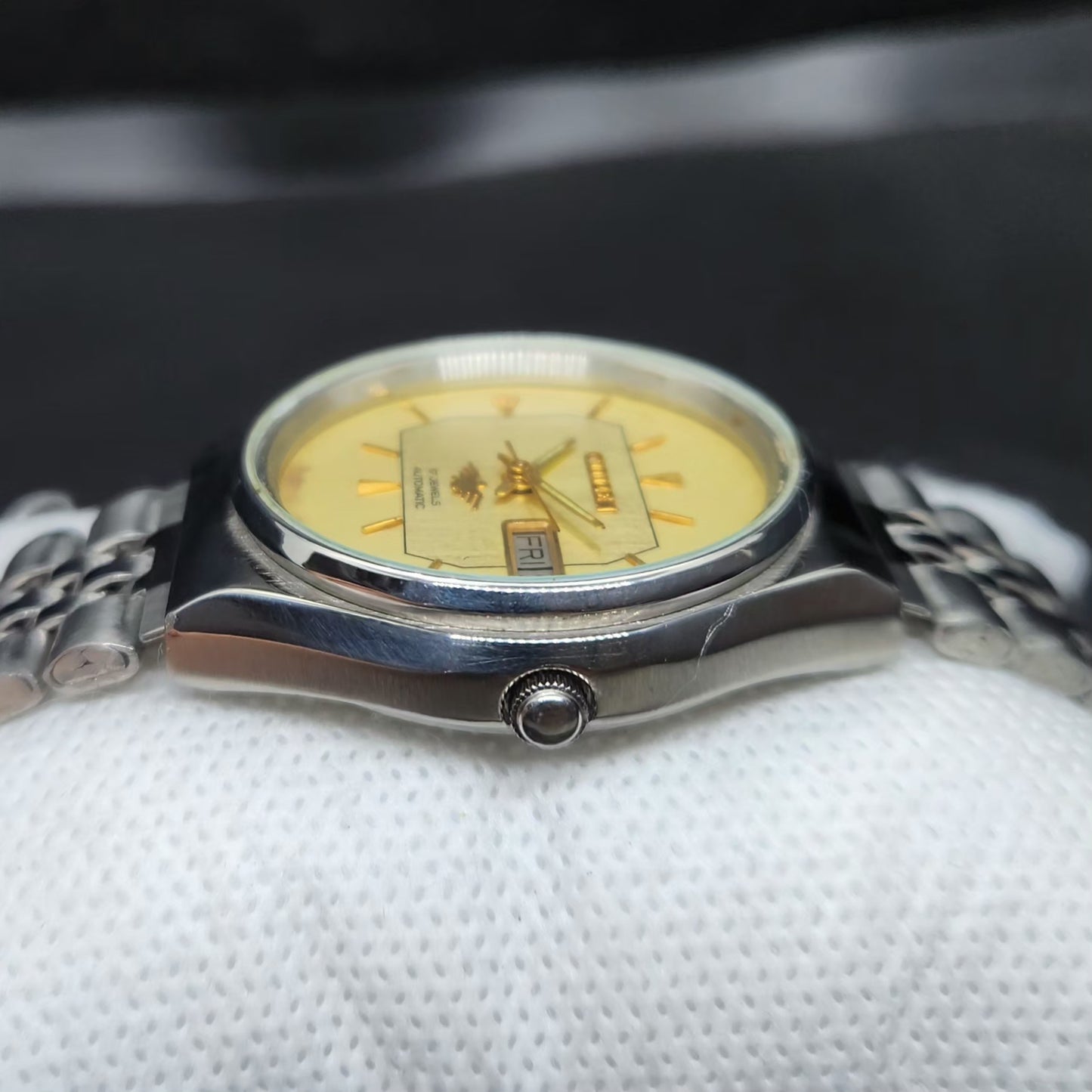 Vintage 1982 Original Citizen Automatic 8200 Gold Face 36MM case Day-Date Japanese Men's Wrist Watch CT81