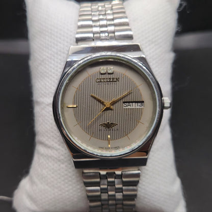 Vintage 1981 Original Citizen Automatic 8200 Grey Face 36MM case Day-Date Japanese Men's Wrist Watch CT82