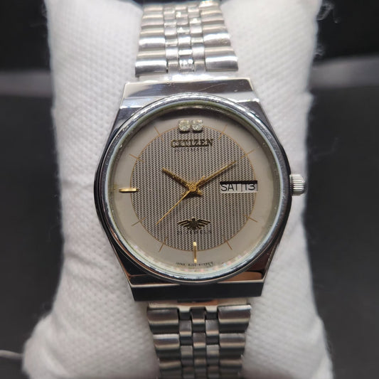 Vintage 1981 Original Citizen Automatic 8200 Grey Face 36MM case Day-Date Japanese Men's Wrist Watch CT82