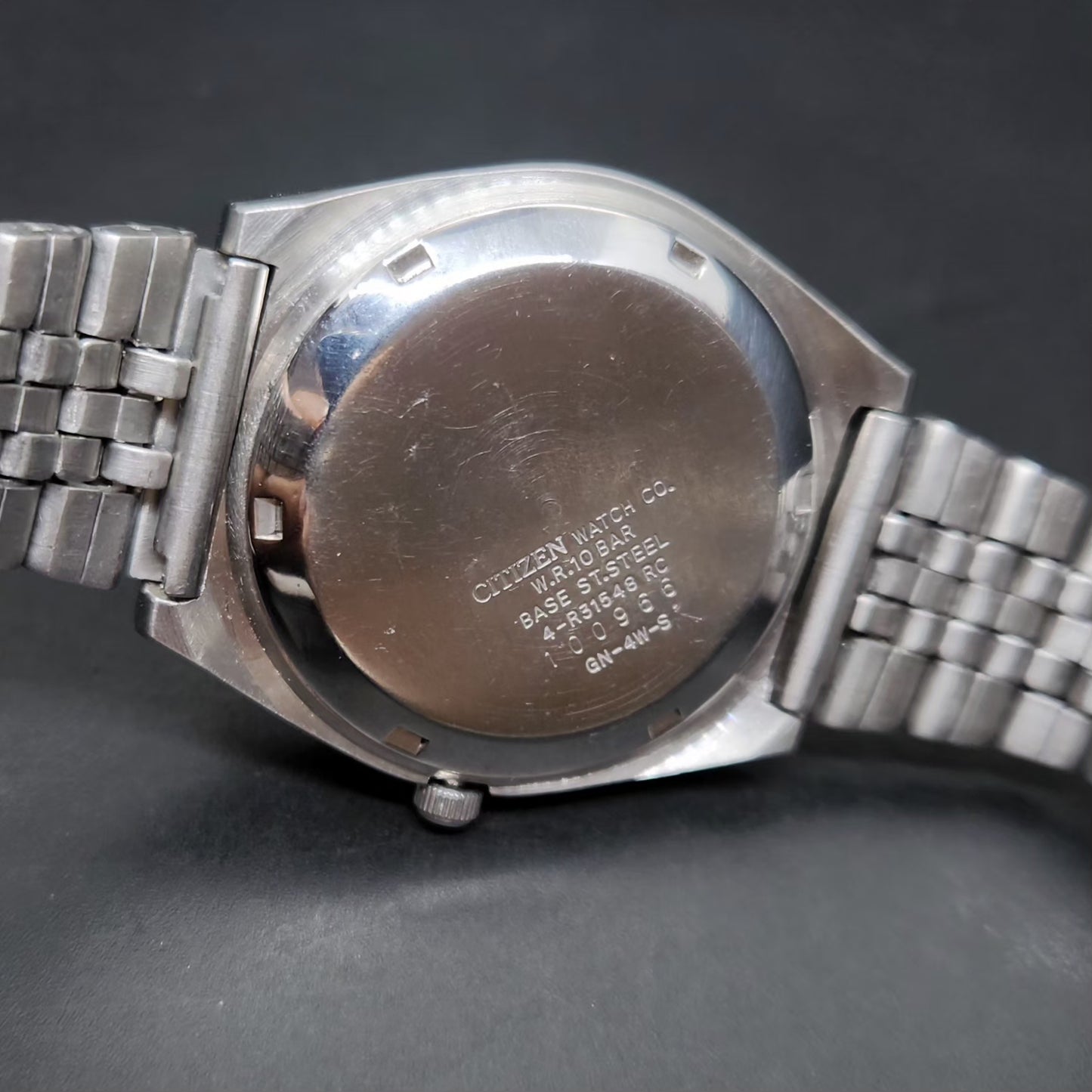 Vintage 1981 Original Citizen Automatic 8200 Grey Face 36MM case Day-Date Japanese Men's Wrist Watch CT82