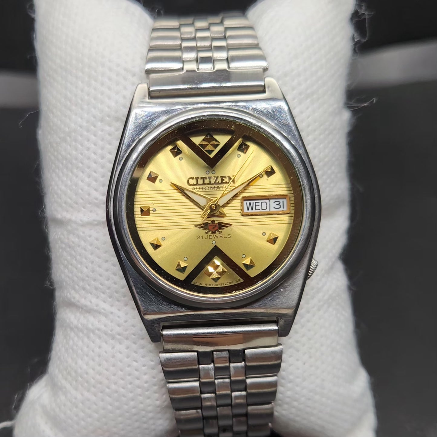 Vintage 1980 Original Citizen Automatic 8200 Gold Face 33MM case Day-Date Japanese Men's Wrist Watch CT83