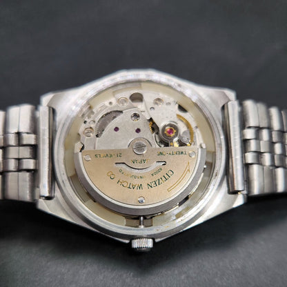 Vintage 1975 Original Citizen Automatic 8200 Black Face 35MM case Day-Date Japanese Men's Wrist Watch CT84