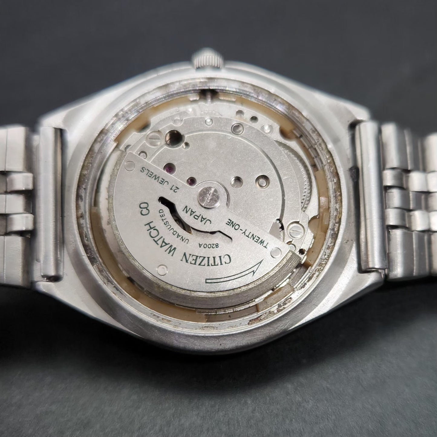 Vintage 1981 Original Citizen Automatic 8200 Grey Face 36MM case Day-Date Japanese Men's Wrist Watch CT85