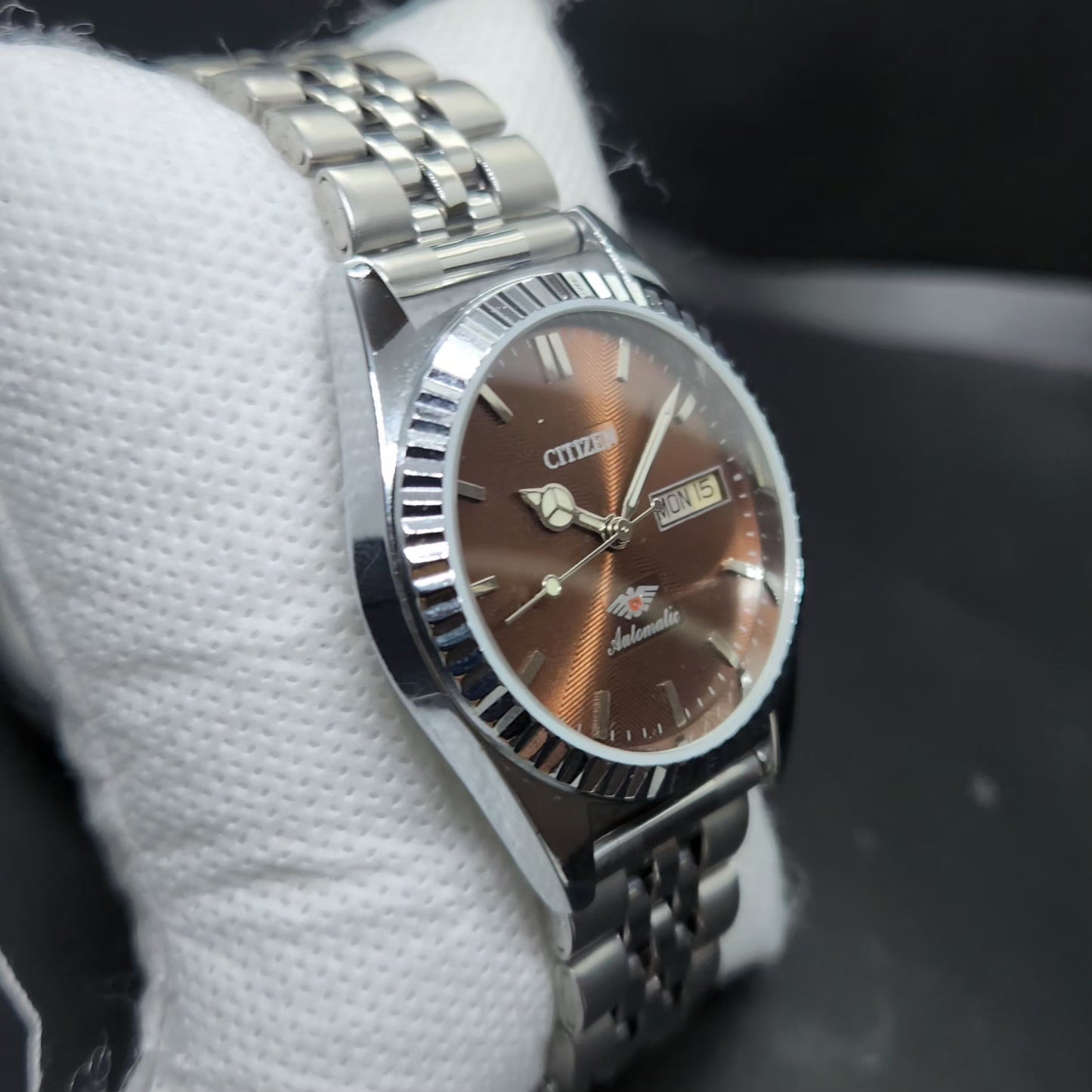 Vintage Mod Citizen 8200 Automatic Fluted Bazel Brown Face 36MM Case Day-Date Men's Wrist Watch CT90