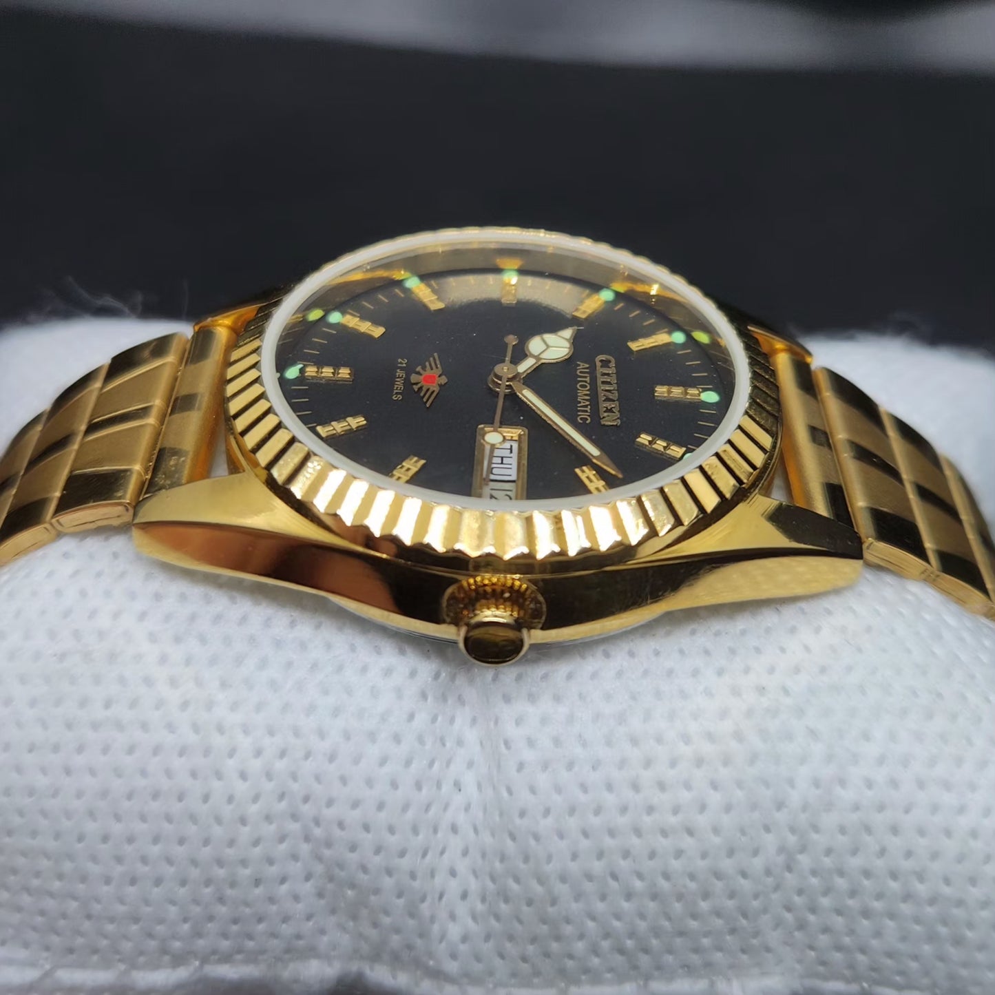Vintage Mod Citizen 8200 Automatic Fluted Bazel Black Face 35MM Case Day-Date Men's Wrist Watch CT91
