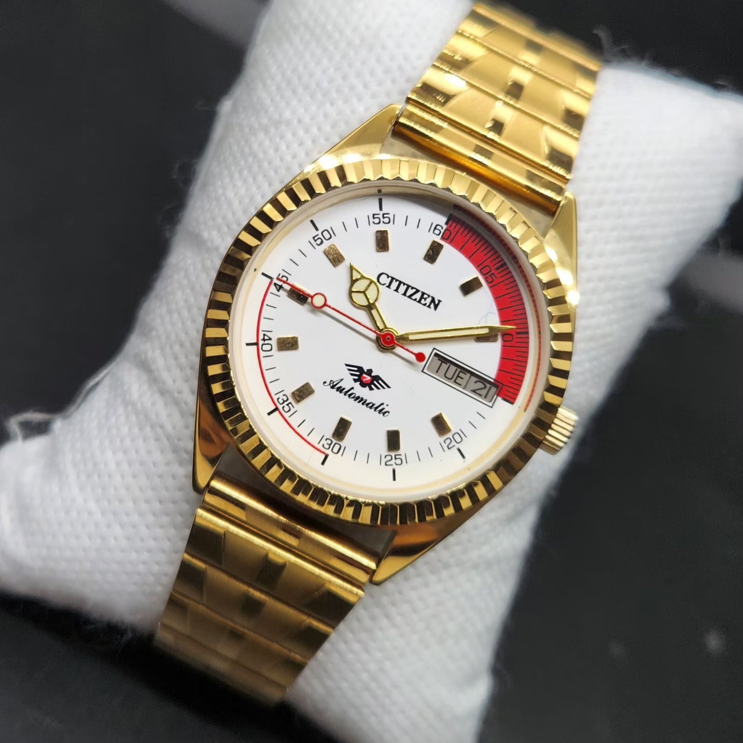 Vintage Mod Citizen 8200 Automatic Fluted Bazel White Face 35MM Case Day-Date Men's Wrist Watch CT92