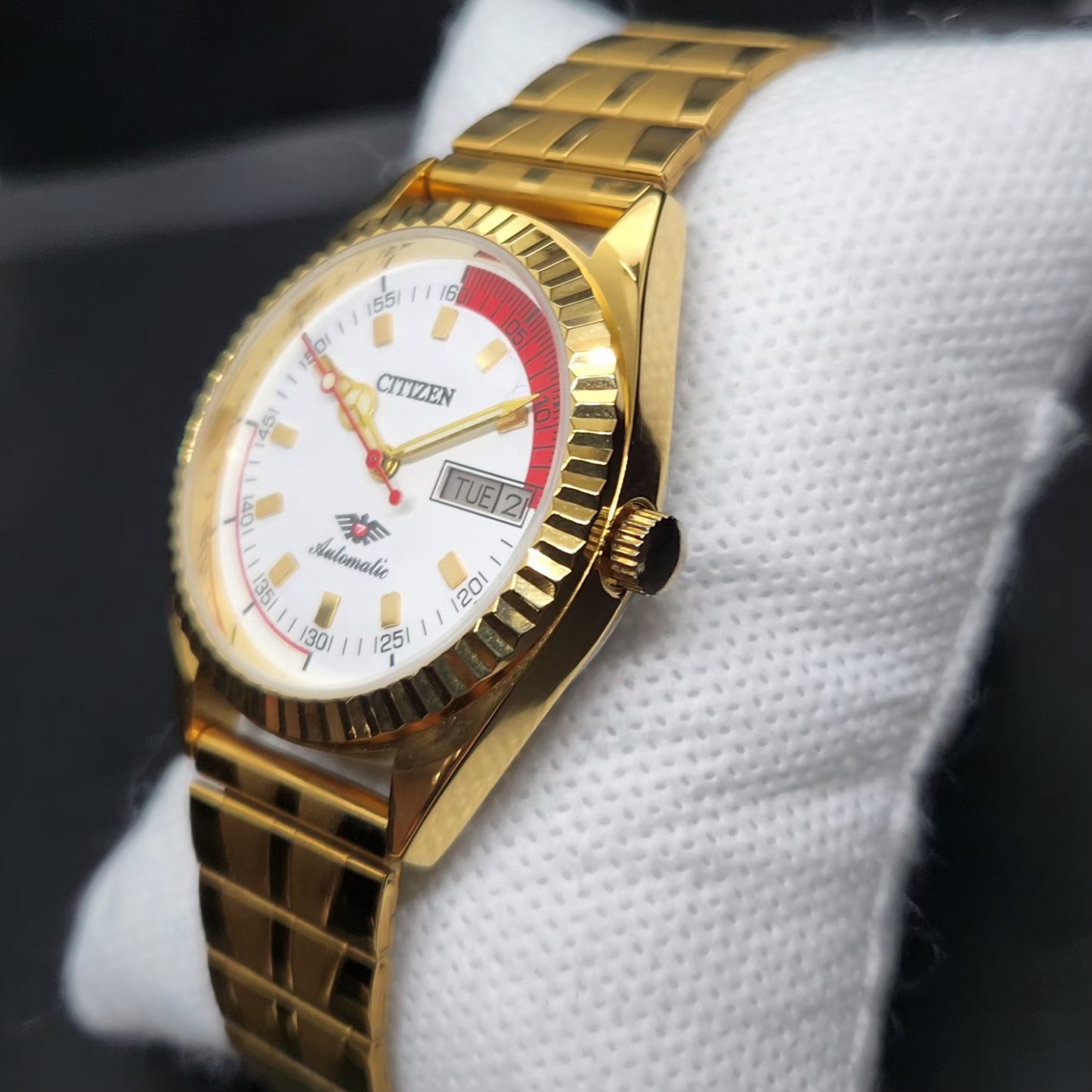 Vintage Mod Citizen 8200 Automatic Fluted Bazel White Face 35MM Case Day-Date Men's Wrist Watch CT92