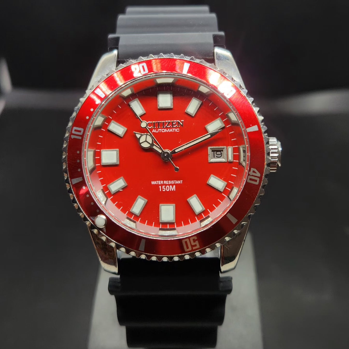 Vintage Mod Citizen 8200 Automatic Rotating Bazel Red Face 40MM Case Date Men's Wrist Watch CT93