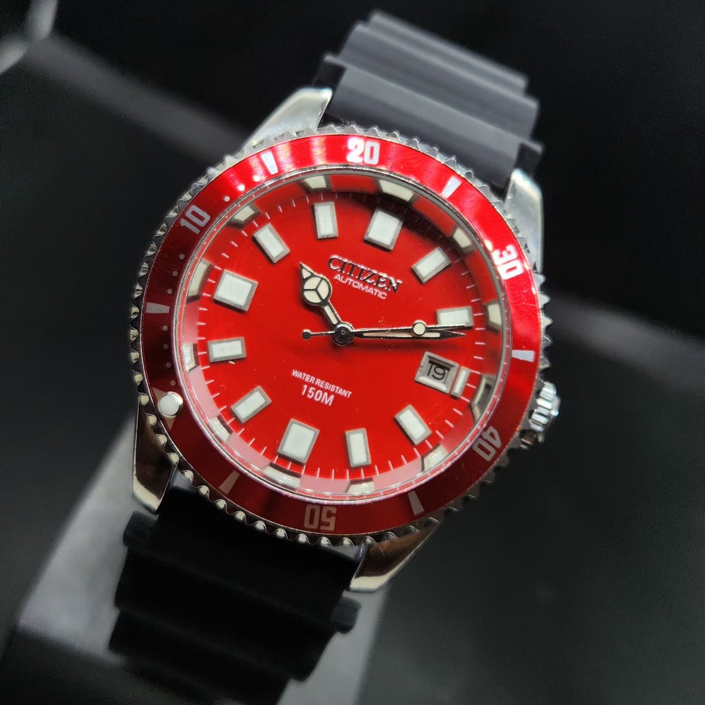 Vintage Mod Citizen 8200 Automatic Rotating Bazel Red Face 40MM Case Date Men's Wrist Watch CT93
