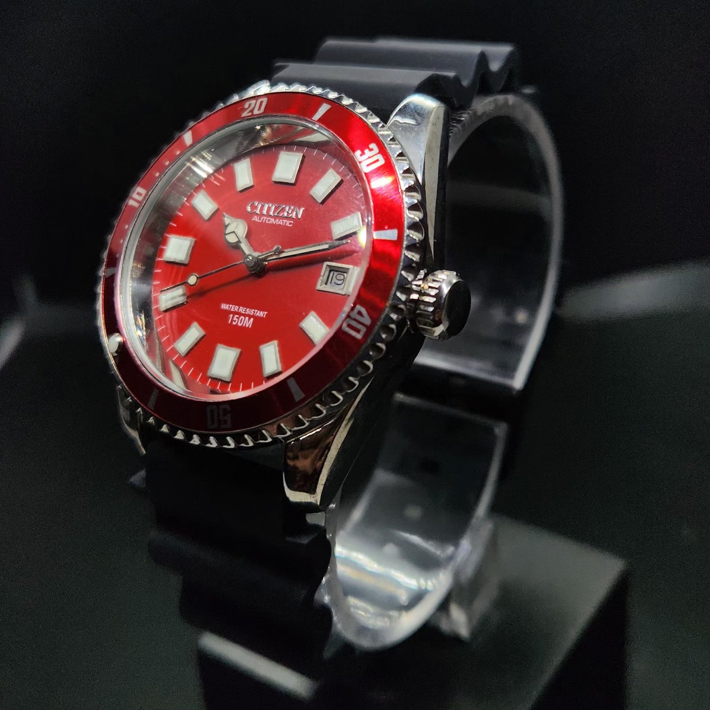 Vintage Mod Citizen 8200 Automatic Rotating Bazel Red Face 40MM Case Date Men's Wrist Watch CT93