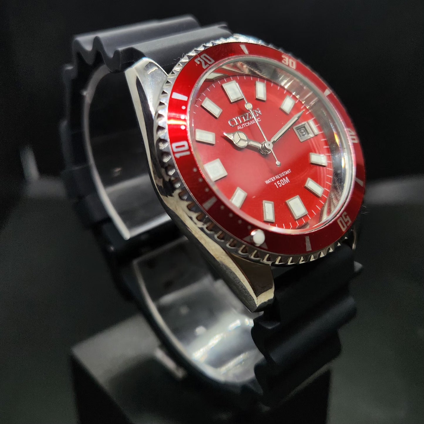 Vintage Mod Citizen 8200 Automatic Rotating Bazel Red Face 40MM Case Date Men's Wrist Watch CT93