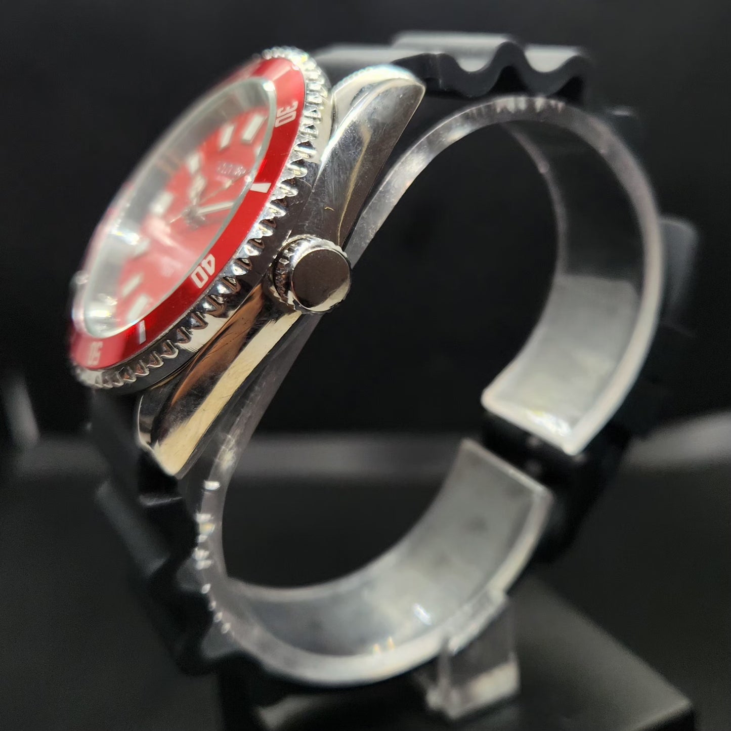 Vintage Mod Citizen 8200 Automatic Rotating Bazel Red Face 40MM Case Date Men's Wrist Watch CT93