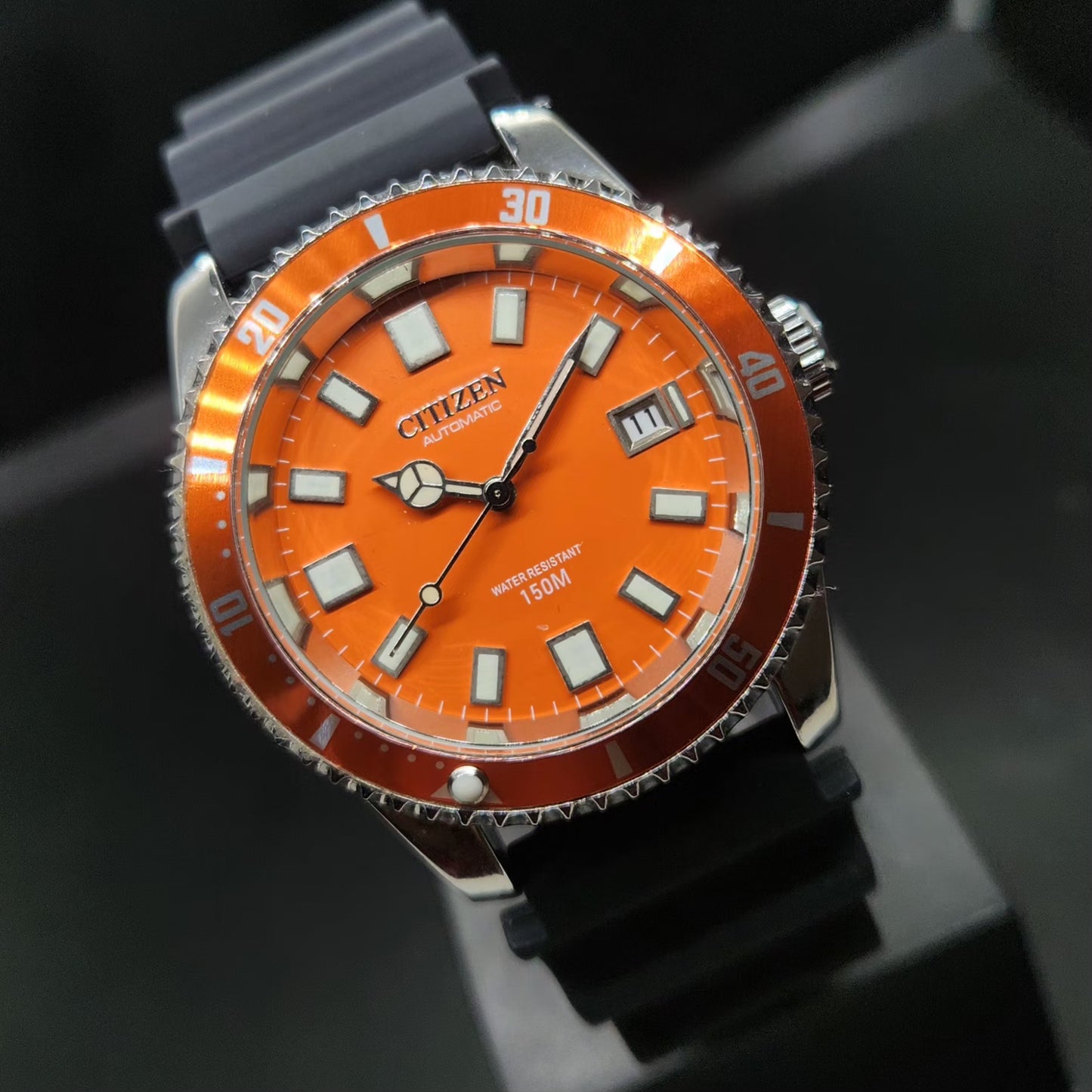 Vintage Mod Citizen 8200 Automatic Rotating Bazel Orange Face 40MM Case Date Men's Wrist Watch CT94