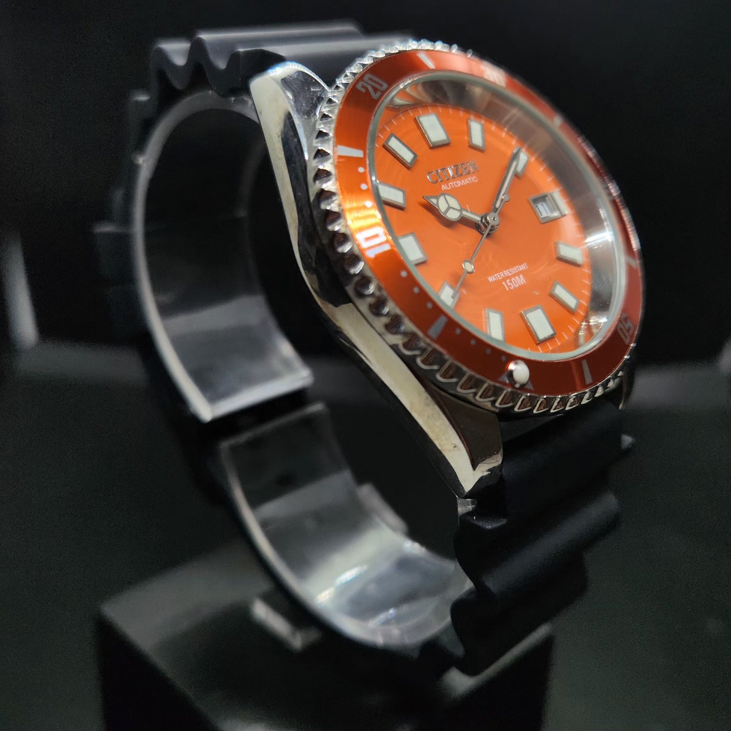 Vintage Mod Citizen 8200 Automatic Rotating Bazel Orange Face 40MM Case Date Men's Wrist Watch CT94