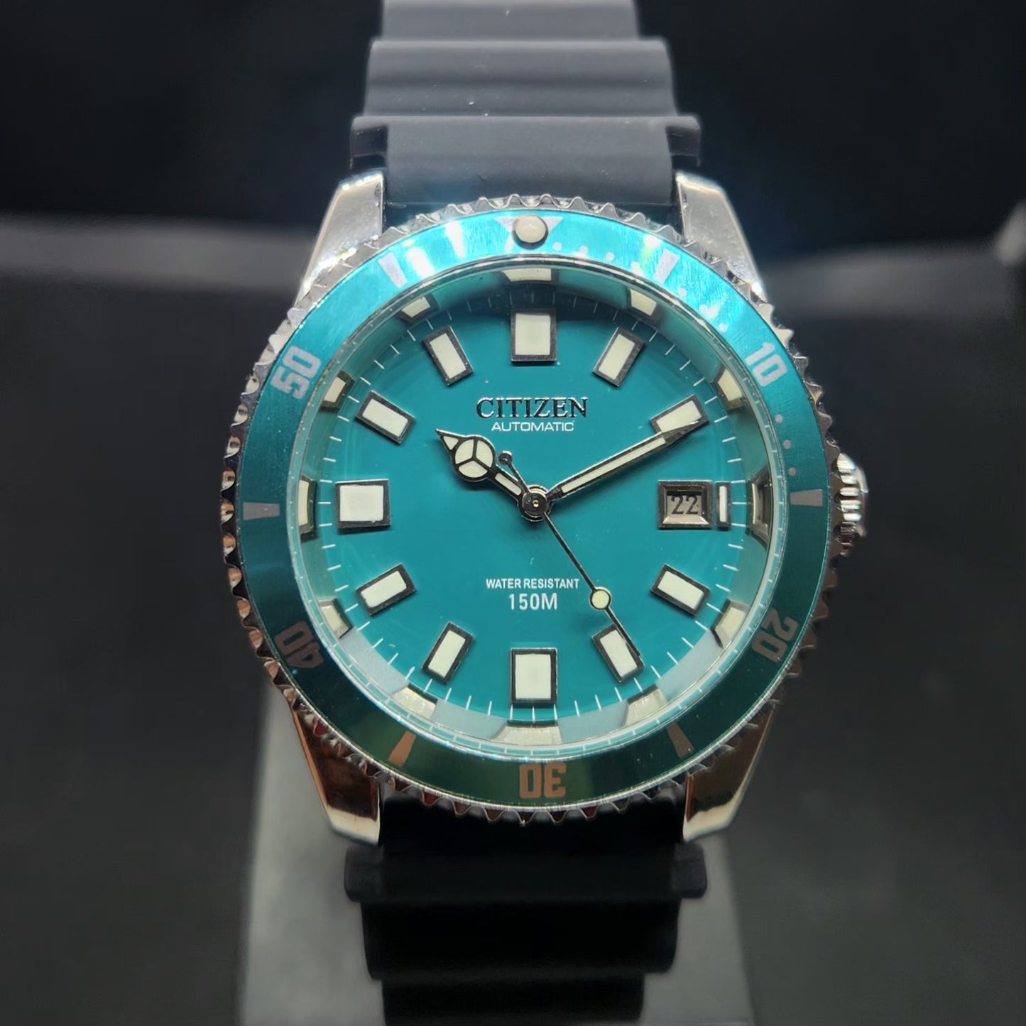 Vintage Mod Citizen 8200 Automatic Rotating Bazel Sea Green Face 40MM Case Date Men's Wrist Watch CT95
