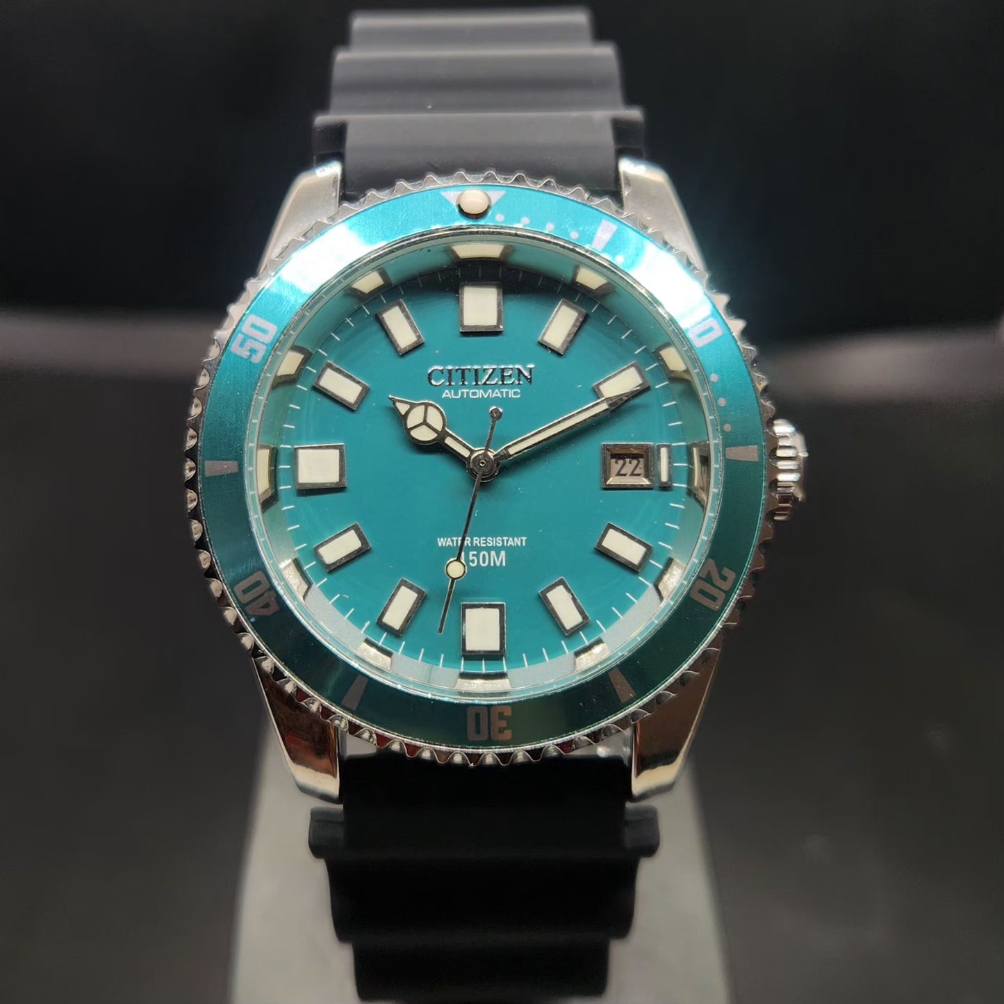 Vintage Mod Citizen 8200 Automatic Rotating Bazel Sea Green Face 40MM Case Date Men's Wrist Watch CT95