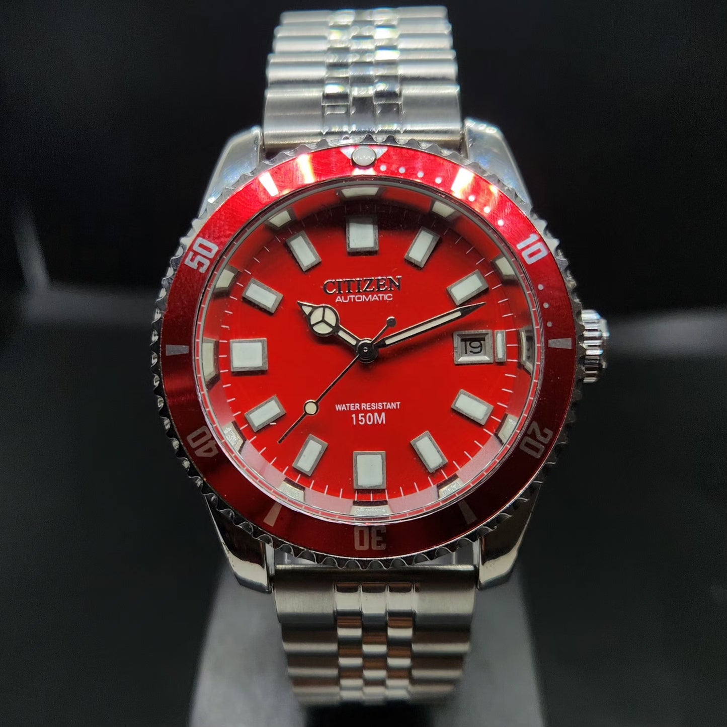 Vintage Mod Citizen 8200 Automatic Rotating Bazel Red Face 40MM Case Date Men's Wrist Watch CT97