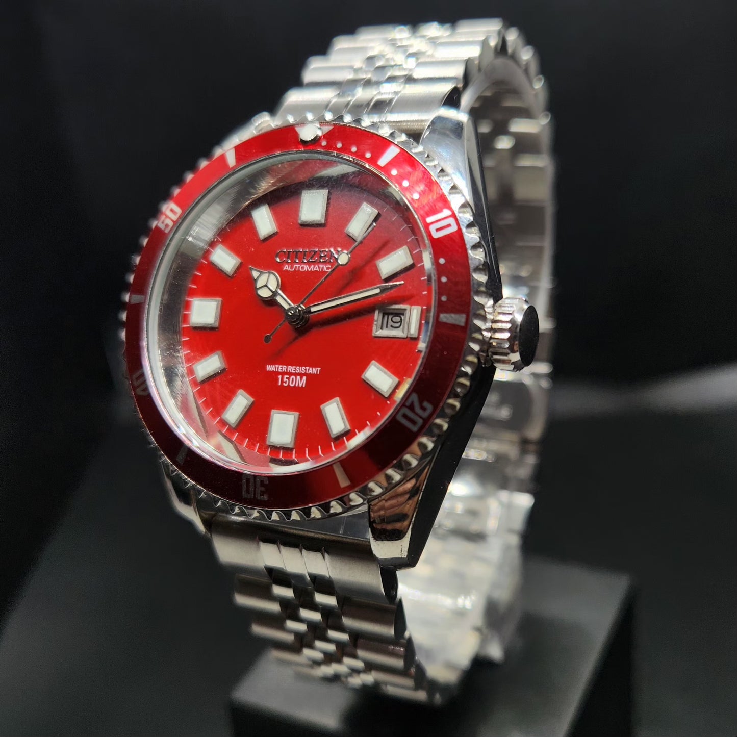Vintage Mod Citizen 8200 Automatic Rotating Bazel Red Face 40MM Case Date Men's Wrist Watch CT97