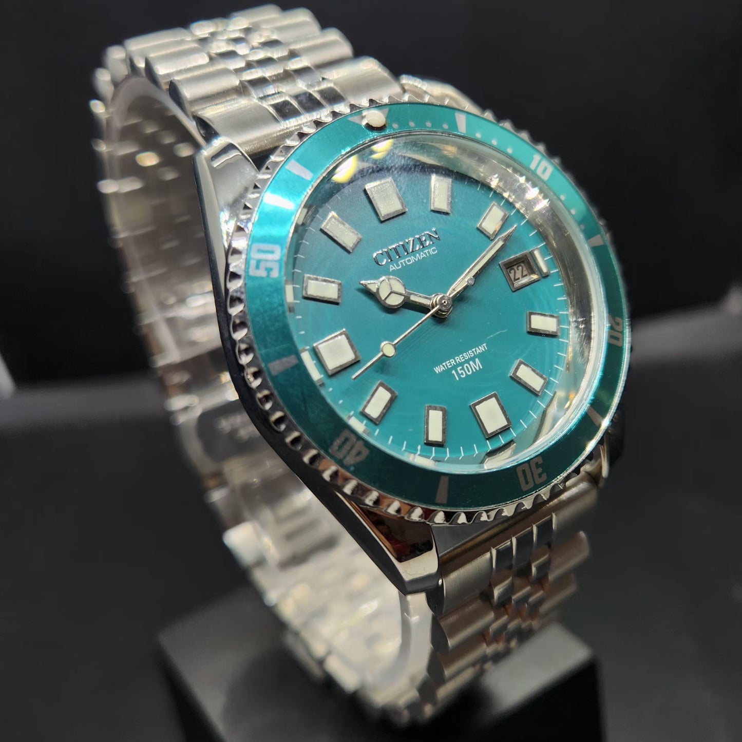 Vintage Mod Citizen 8200 Automatic Rotating Bazel Sea Green Face 40MM Case Date Men's Wrist Watch CT98