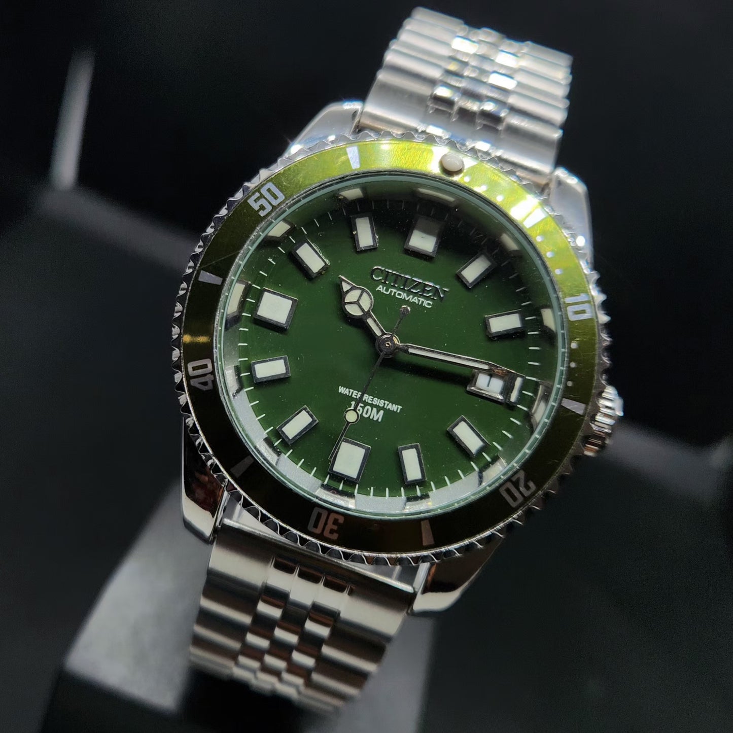 Vintage Mod Citizen 8200 Automatic Rotating Bazel Green Face 40MM Case Date Men's Wrist Watch CT99