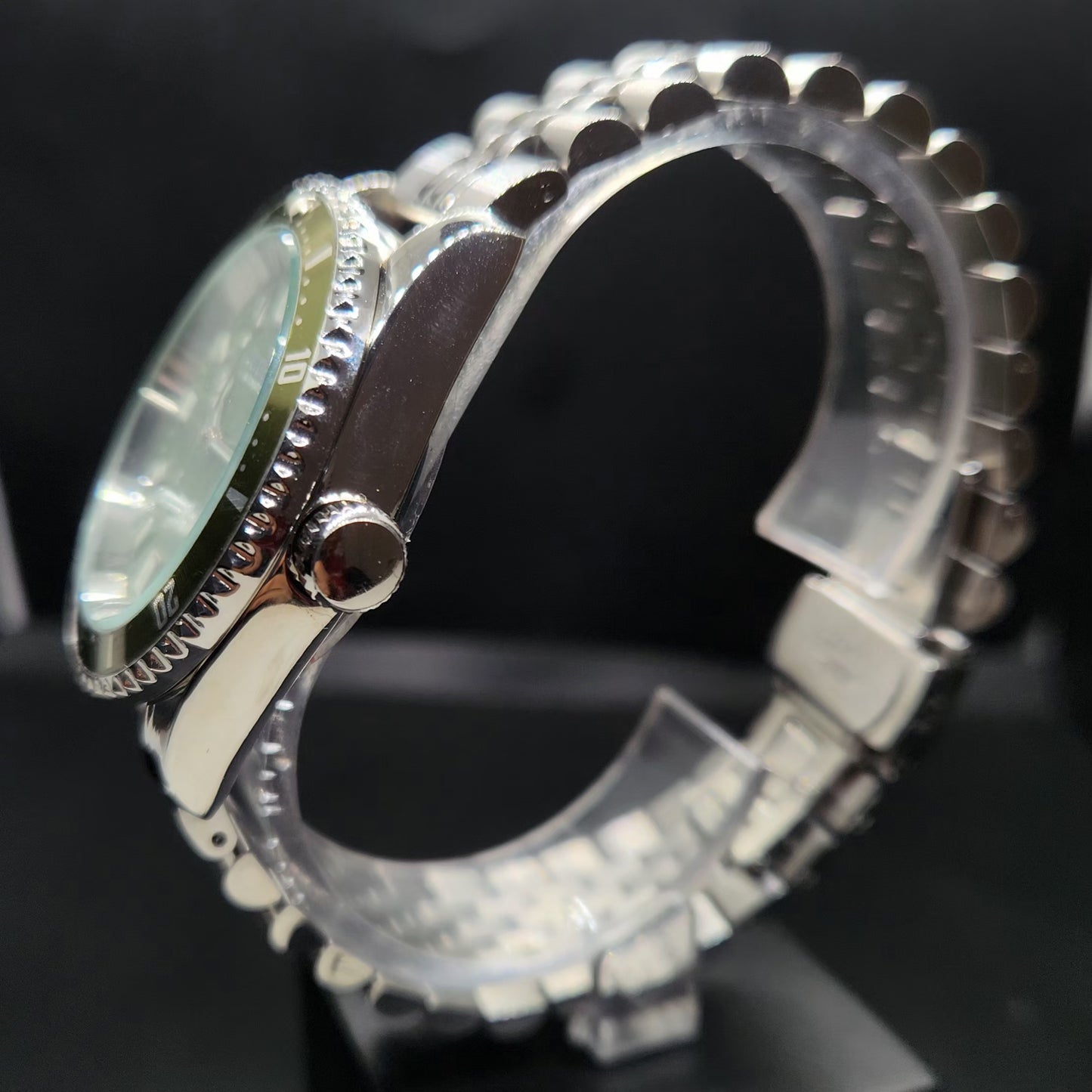 Vintage Mod Citizen 8200 Automatic Rotating Bazel Green Face 40MM Case Date Men's Wrist Watch CT99