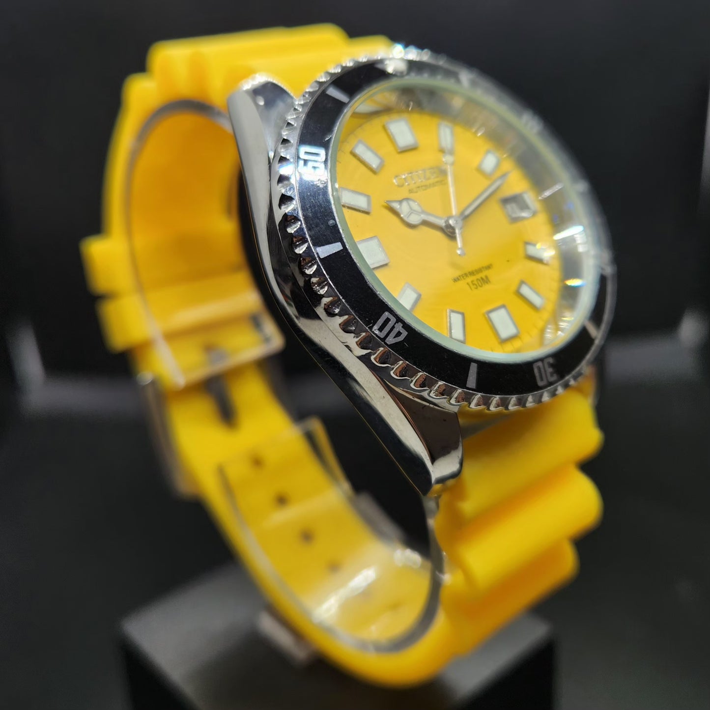 Vintage Mod Citizen 8200 Automatic Rotating Bazel Yellow Face 40MM Case Date Men's Wrist Watch CT102