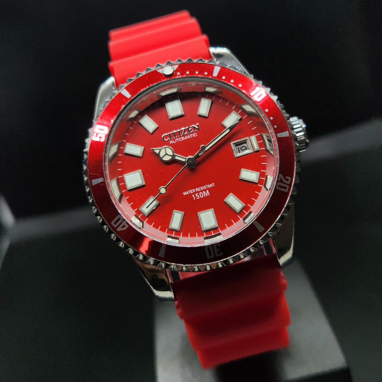 Vintage Mod Citizen 8200 Automatic Rotating Bazel Red Face 40MM Case Date Men's Wrist Watch CT104