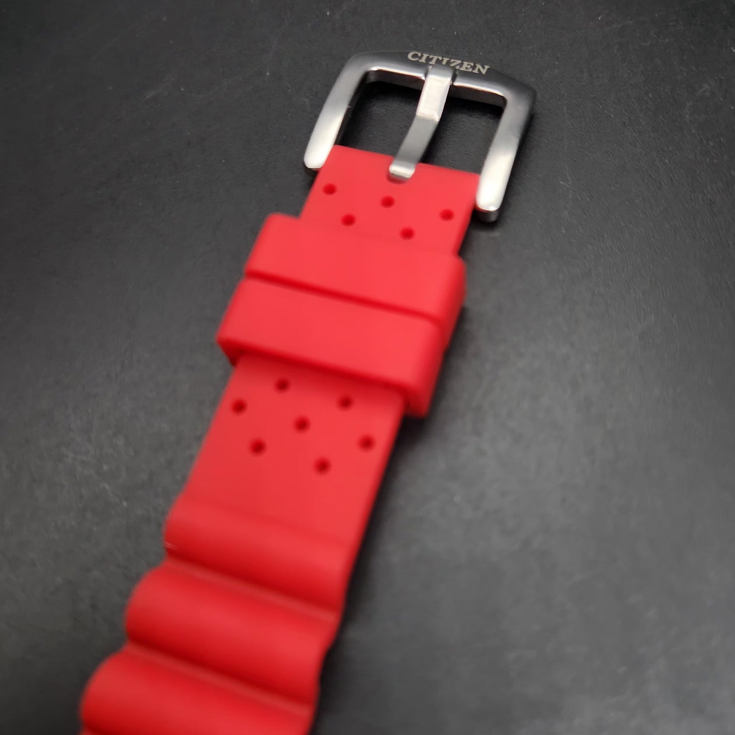 Vintage Mod Citizen 8200 Automatic Rotating Bazel Red Face 40MM Case Date Men's Wrist Watch CT104