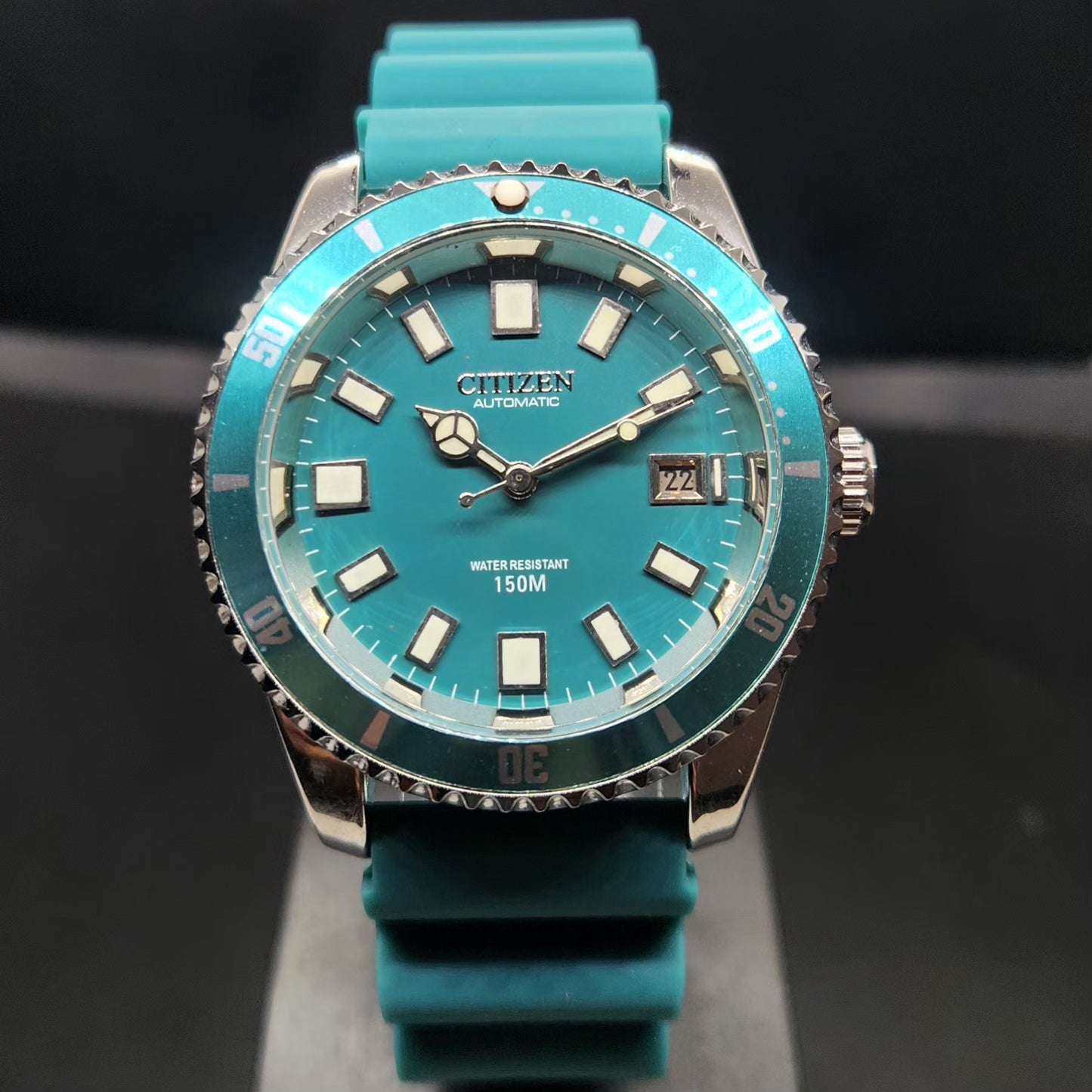 Vintage Mod Citizen 8200 Automatic Rotating Bazel Sea Green Face 40MM Case Date Men's Wrist Watch CT105