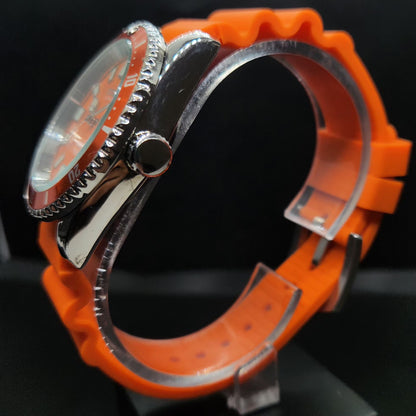 Vintage Mod Citizen 8200 Automatic Rotating Bazel Orange Face 40MM Case Date Men's Wrist Watch CT106