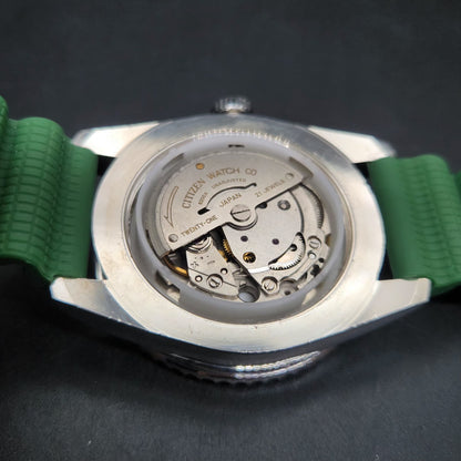 Vintage Mod Citizen 8200 Automatic Rotating Bazel Green Face 40MM Case Date Men's Wrist Watch CT107