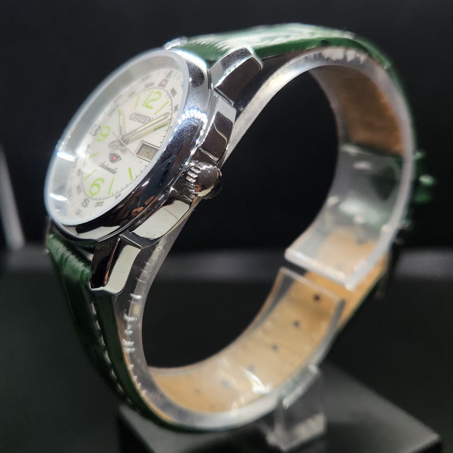 Vintage Mod Citizen 8200 Automatic White Face 37MM Case Day-Date Men's Wrist Watch CT108