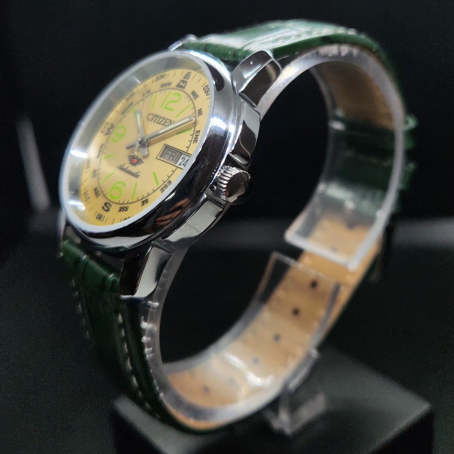 Vintage Mod Citizen 8200 Automatic Yellow Face 37MM Case Day-Date Men's Wrist Watch CT111