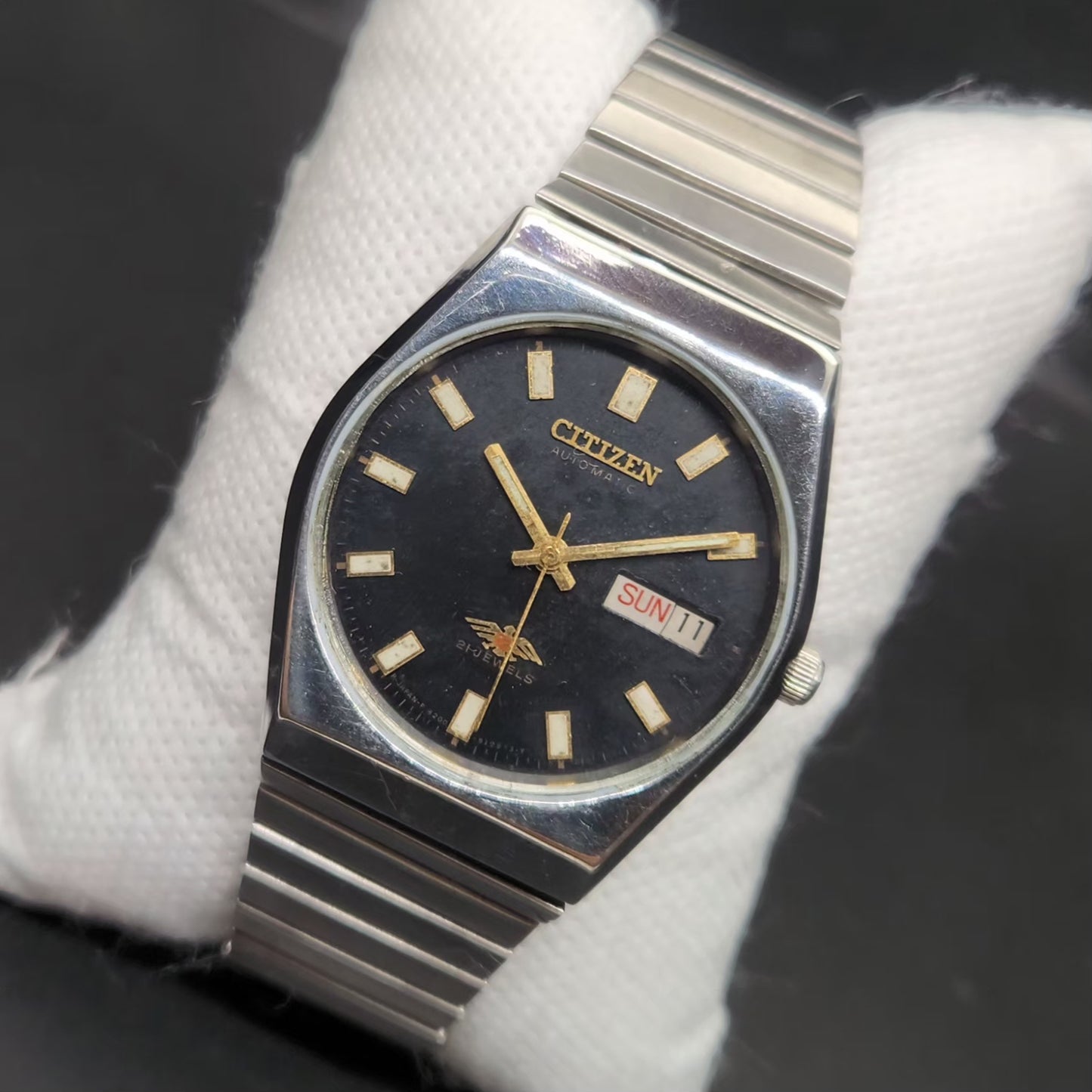 Vintage 1976 Original Citizen Automatic 8200 Black Face 35MM case Day-Date Japanese Men's Wrist Watch CT113