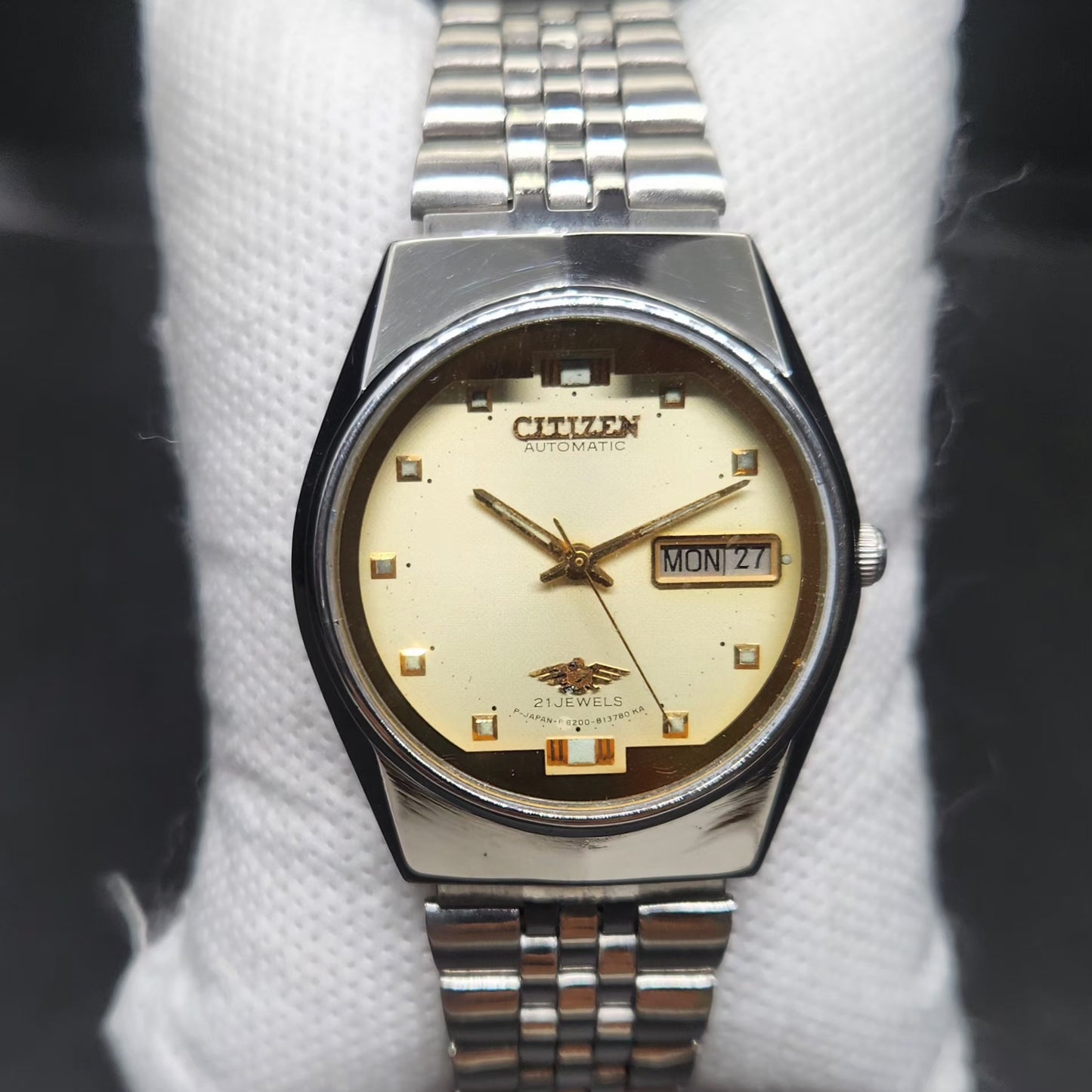 Vintage 1977 Original Citizen Automatic 8200 Gold Face 34MM case Day-Date Japanese Men's Wrist Watch CT114