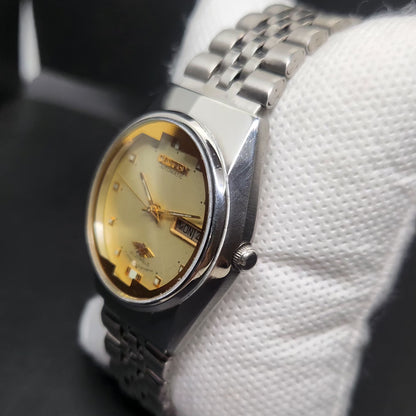 Vintage 1977 Original Citizen Automatic 8200 Gold Face 34MM case Day-Date Japanese Men's Wrist Watch CT114
