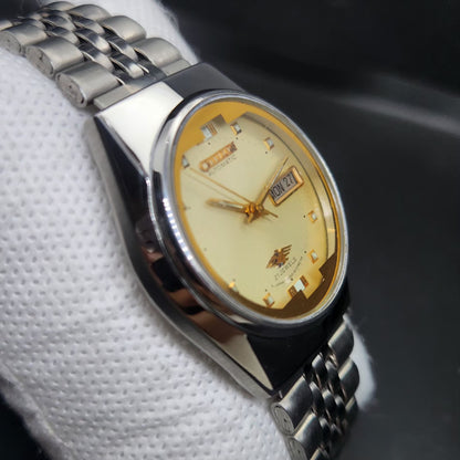 Vintage 1977 Original Citizen Automatic 8200 Gold Face 34MM case Day-Date Japanese Men's Wrist Watch CT114