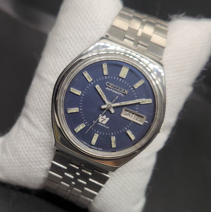 Vintage 1981 Original Citizen Automatic 8200 Blue Face 35MM case Day-Date Japanese Men's Wrist Watch CT115